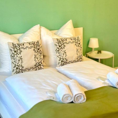 Raha Apartments - Charmantes Studio-Apartment - Hbf - Gratis Parkplatz 에르푸르트 외부 사진