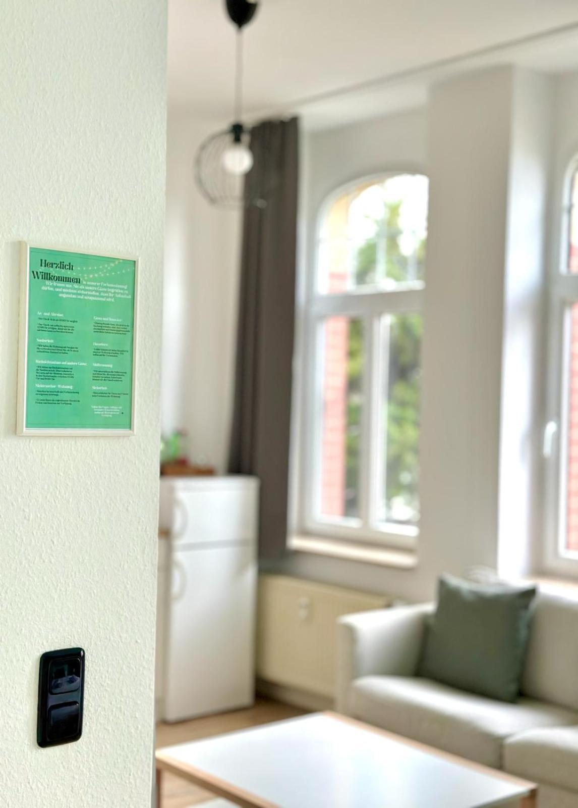 Raha Apartments - Charmantes Studio-Apartment - Hbf - Gratis Parkplatz 에르푸르트 외부 사진