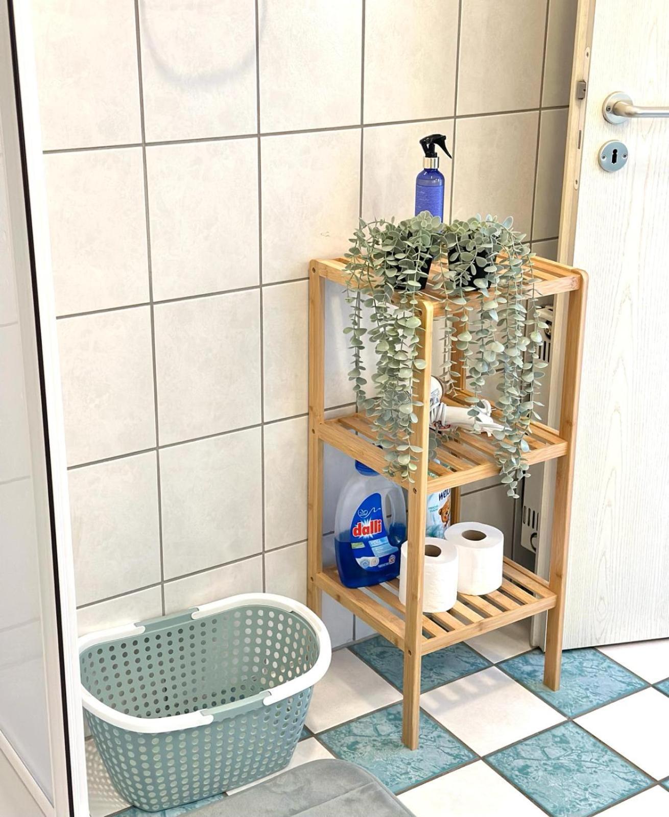 Raha Apartments - Charmantes Studio-Apartment - Hbf - Gratis Parkplatz 에르푸르트 외부 사진